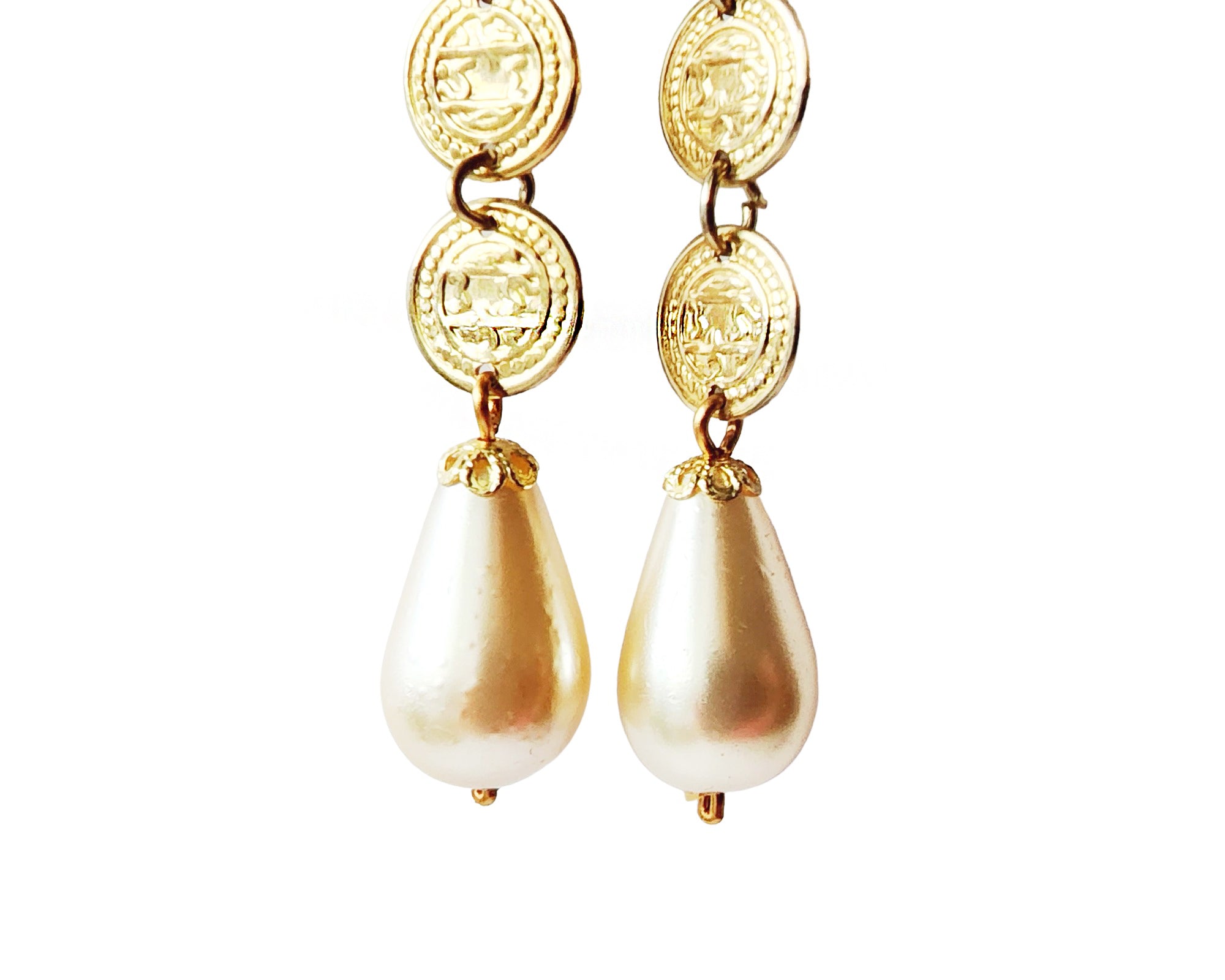 Amazon.com: YienDoo Vintage Pearl Dangle Earrings Gold Pearl Drop Earrings  Stud Rhinestone Star Drop Earrings Statement Pearl Star Cluster Earrings  Wedding Bridal Pearl Earrings Jewelry for Women and Girls : Clothing, Shoes